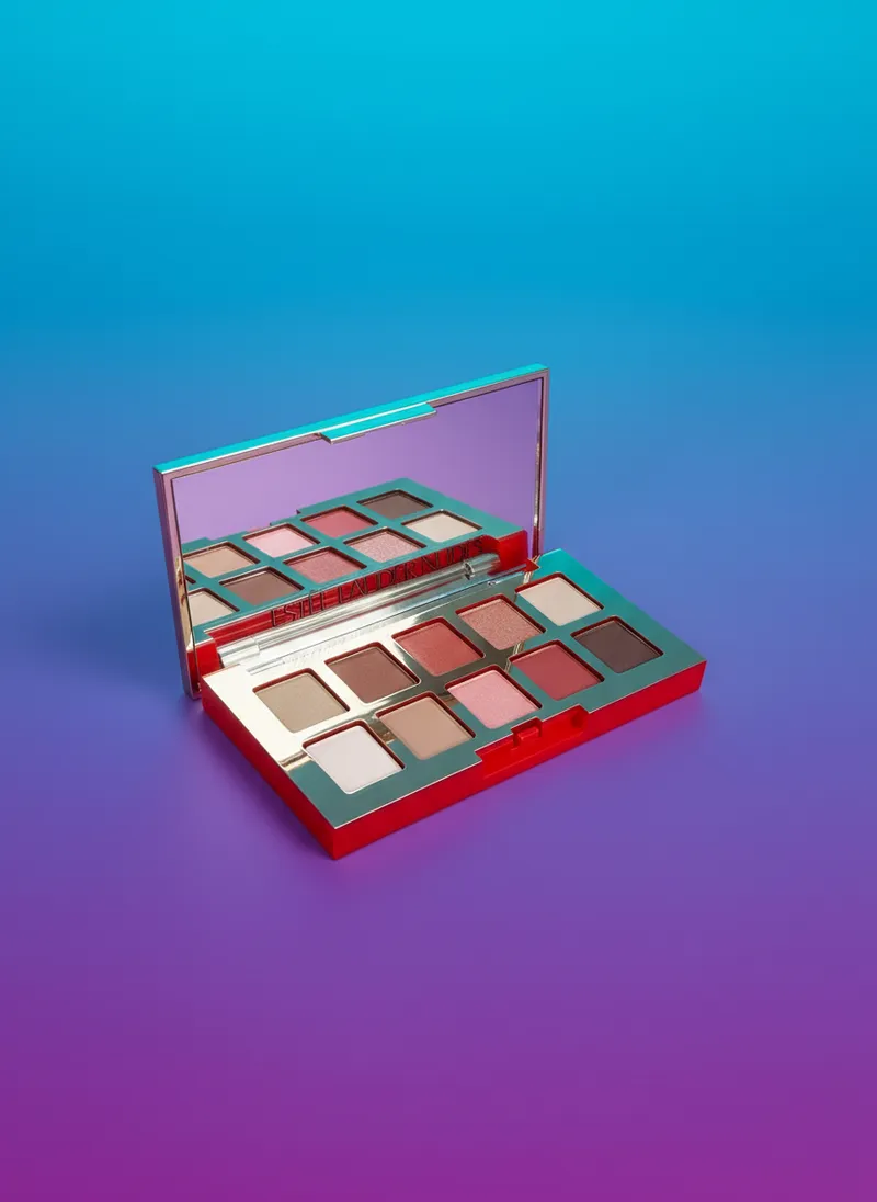 beauty product with Social Media Bold preset